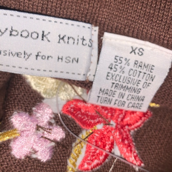 Story book knits - Picture 10 of 10